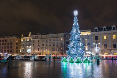 Noel ağacı Krakow eski şehirde, Polonya.