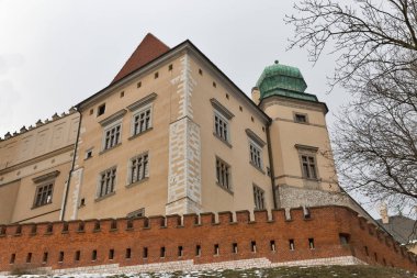 Jordan Kulesi ve Savunma duvarları. Wawel Kalesi, Krakow, Polonya.