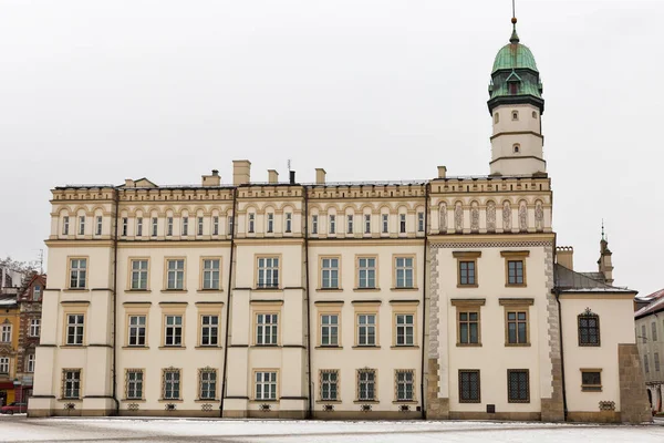 Hôtel de ville de Kazimierz dans le quartier juif. Cracovie, Pologne . — Photo