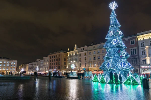 Noel ağacı Krakow eski şehirde, Polonya. — Stok fotoğraf