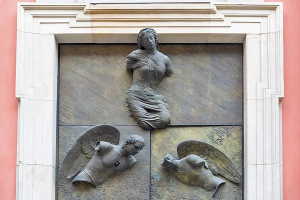 Our Lady of Grace Church door in Warsaw, Poland. — Stock Photo, Image