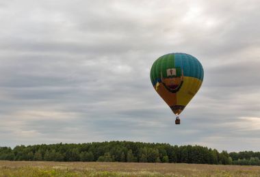 Sıcak hava balonları kalkış. Makariv, Ukrayna.