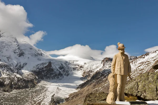 Статуя кайзера Франца Йозефа I на леднике Гросглокнер, Австрия . — стоковое фото