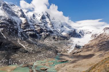 Kaiser Franz Josef glacier. Grossglockner, Austrian Alps.