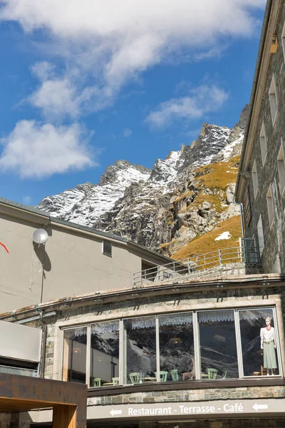 Restaurante na plataforma de bservation do glaciar Grossglockner Pasterze na Áustria . — Fotografia de Stock