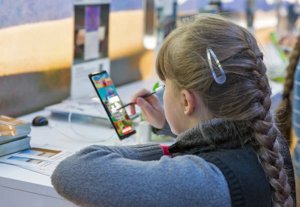 Samsung booth during CEE 2017 in Kiev, Ukraine — Stock Photo, Image