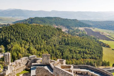 SPI Castle, Slovakya üzerinden havadan görünümü.