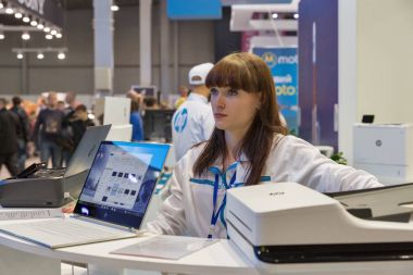 Hewlett-Packard standında Cee 2017 Kiev, Ukrayna