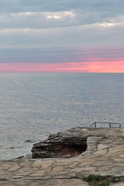 Lugna sunset på kusten av Adriatiska havet, Kroatien — Stockfoto