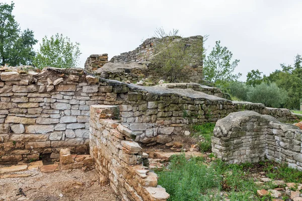 Antiguo sitio de excavaciones cerca de Station Blek, Istria, Croacia . —  Fotos de Stock