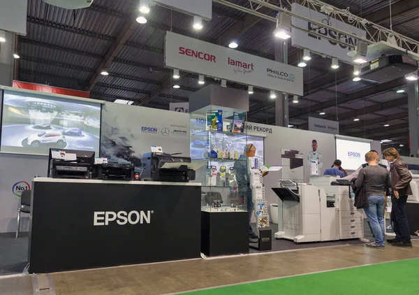 Epson monter under Cee 2017 i Kiev, Ukraina — Stockfoto