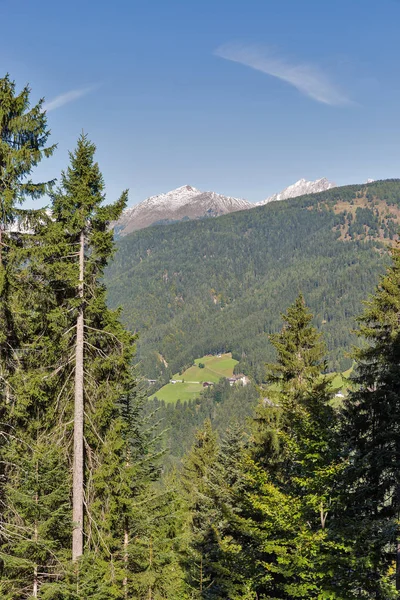 Paisaje alpino en Carintia Occidental, Austria . — Foto de Stock