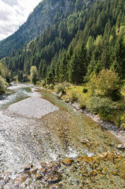 Moll Nehri yakınında Jungfernsprung şelale yakın Heiligenblut, Carinthia, Avusturya.