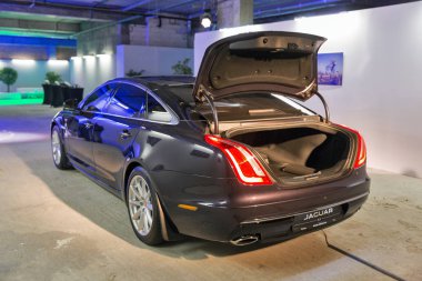 Jaguar Xj Kiev, Ukrayna ile sergi.