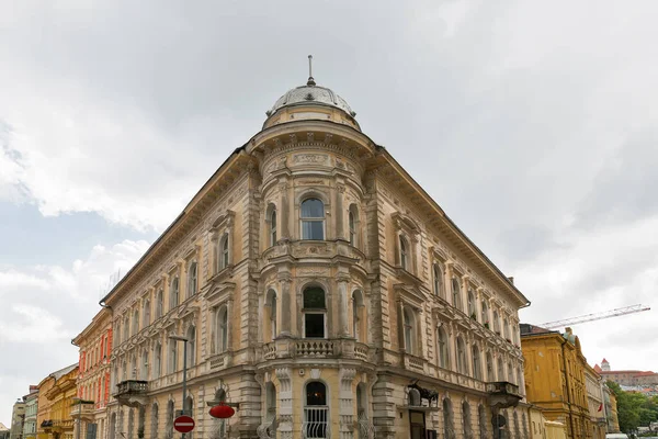 Historisch gebouw in Bratislava, Slowakije — Stockfoto