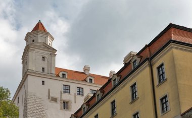 Bratislava, Slovakya 'daki ortaçağ kalesi.