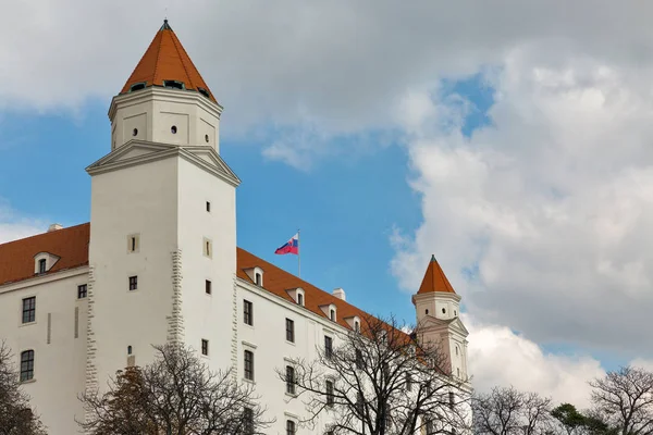 Castillo medieval en Bratislava, Eslovaquia . — Foto de Stock