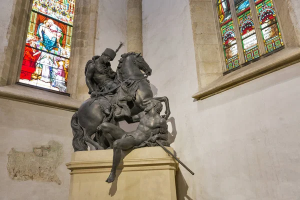 St. Martin Cathedral interiör i Bratislava, Slovakien — Stockfoto