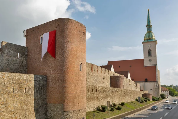 Bratislava oude stadsmuren, Slowakije. — Stockfoto