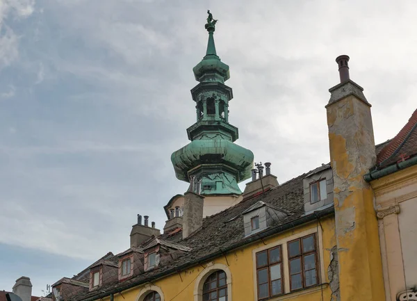 Michal turm in bratislava, Slowakei. — Stockfoto