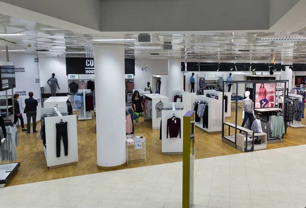 Mi Bratislava outlet interior, Eslovaquia . — Foto de Stock