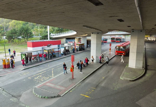 Autobusové nádraží v Bratislavě, Slovensko. — Stock fotografie