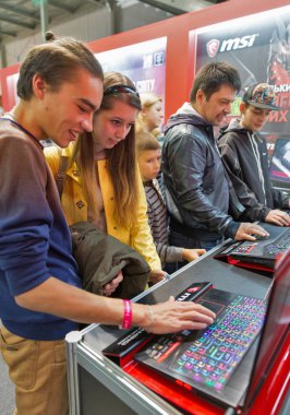 MSI booth sırasında Cee 2017 Kiev, Ukrayna