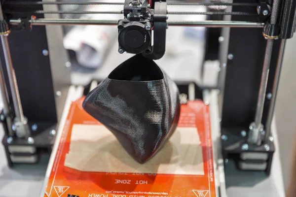 3D printer on booth at CEE 2017 in Kiev, Ukraine — Stock Photo, Image