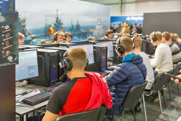 Cabina de Wargaming durante CEE 2017 en Kiev, Ucrania — Foto de Stock