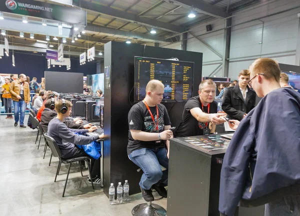 Cabina de Wargaming durante CEE 2017 en Kiev, Ucrania — Foto de Stock