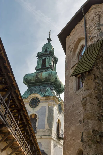 Wieża starego zamku w Banská Štiavnica, Slovakia — Zdjęcie stockowe