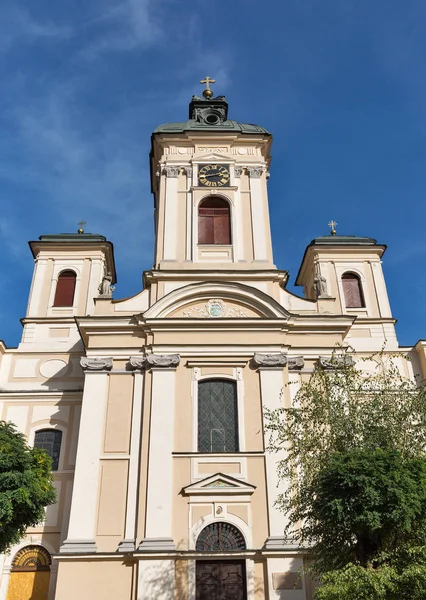バンスカー ・ シュティアヴニツァ、スロバキアの聖母マリア教会. — ストック写真