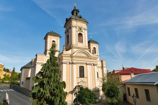 Iglesia Virgen María en Banska Stiavnica, Eslovaquia . — Foto de Stock