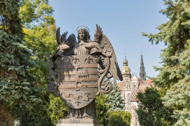 Kosice arması, Slovakya bronz heykeli.