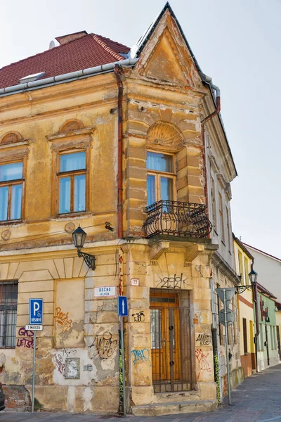 Улица Бокна в старом городе Косице, Словакия . — стоковое фото