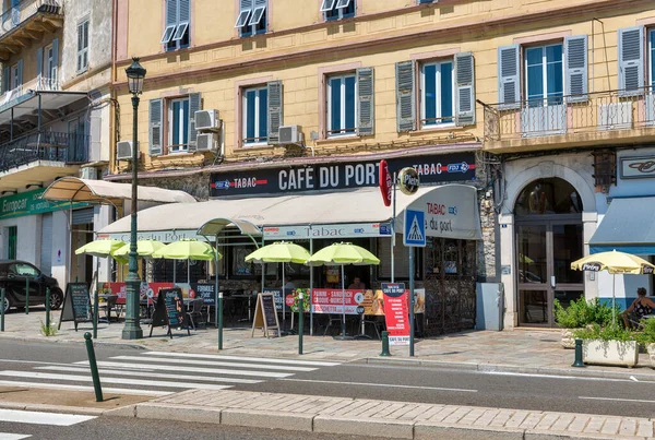 Cafe Du Port külseje Bastia-ban. Korzika, Franciaország. — Stock Fotó
