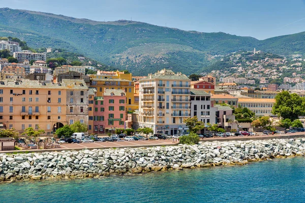 Bastia stadsbild med Hotel Posta Vecchia. Korsika, Frankrike. — Stockfoto