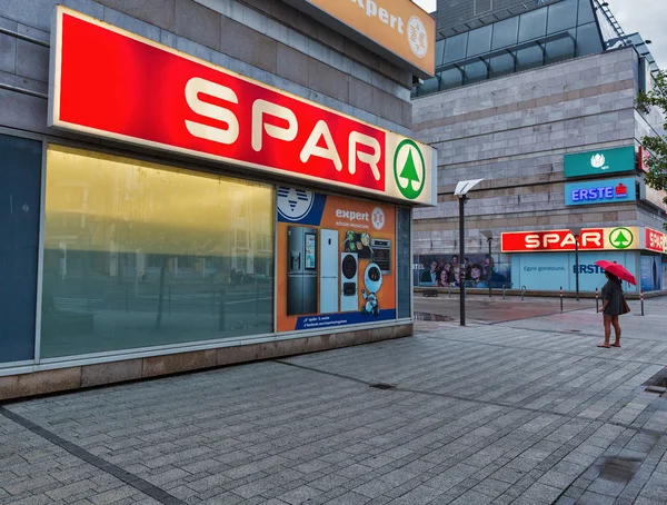 SPAR supermarket on city street in Nyiregyhaza, Hungary. — Stock Photo, Image