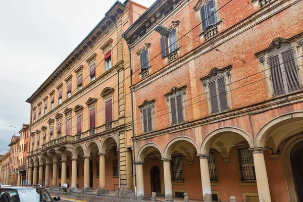Středověký Palazzo Bianchi v Boloni, Itálie. — Stock fotografie