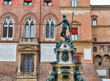 İtalya, Bologna 'daki ünlü Neptün Çeşmesi.