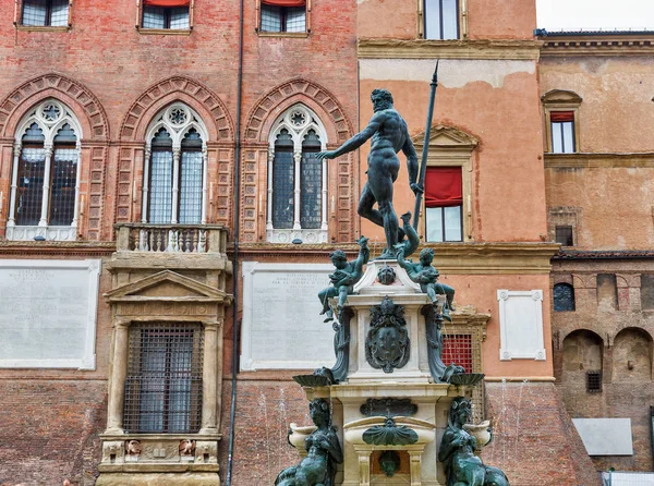 İtalya, Bologna 'daki ünlü Neptün Çeşmesi. — Stok fotoğraf