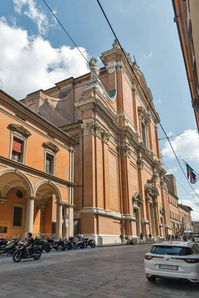 Metropolitan Cathedral of San Pietro in Bologna, Italy. — Stock Photo, Image