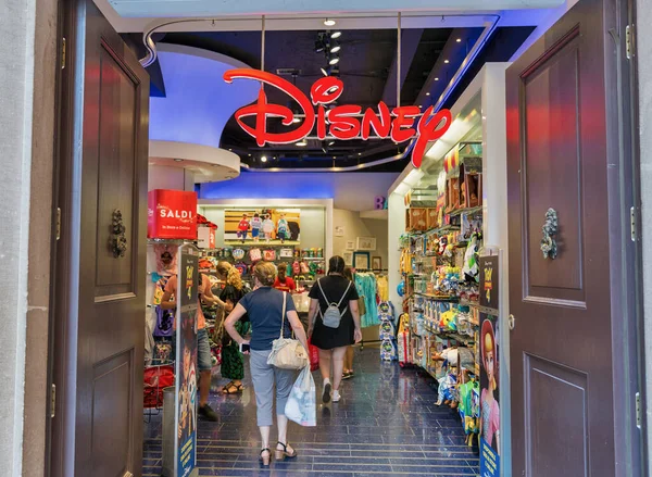 Magasin Disney à Bologne, Italie . — Photo