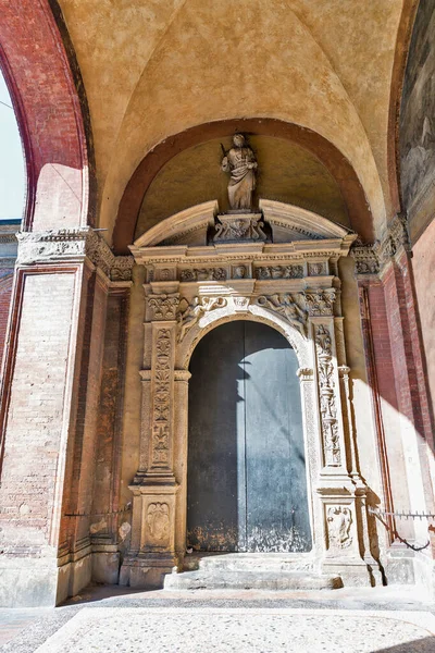 Kyrkan San Bartolomeo i Bologna, Italien. — Stockfoto