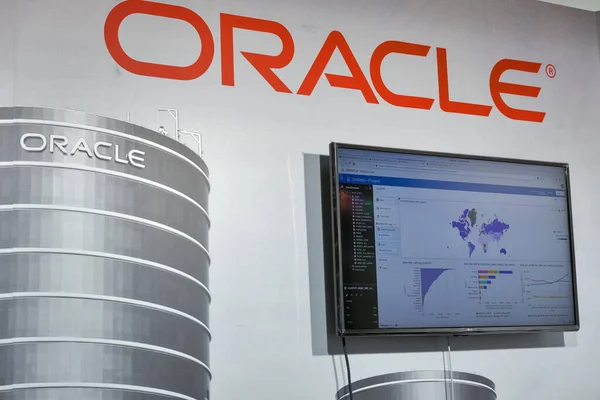 Oracle booth at CEE 2019 in Kyiv, Ukraine. — Stock Photo, Image