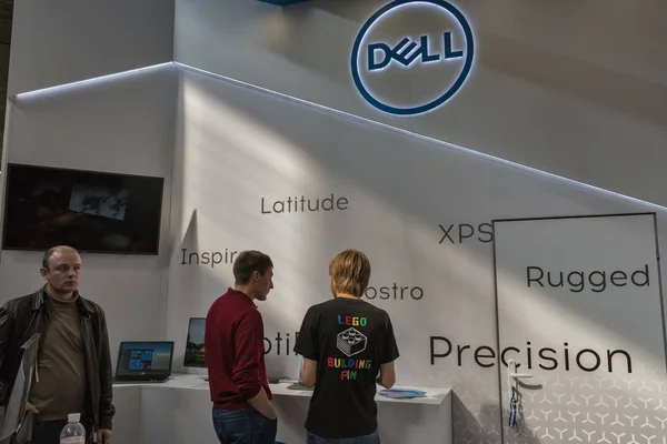 Dell monter på Cee 2019 i Kiev, Ukraina. — Stockfoto