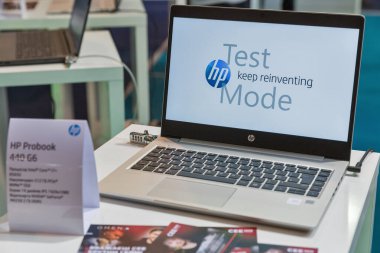 Kyiv, Ukrayna - 13 Nisan 2019: Hewlett-Packard, Cee 2019, Tetra Pack Ec 'teki en büyük elektronik ticaret fuarı..