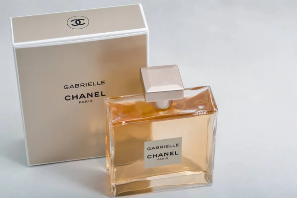 Kyiv Ukraine Mars 2020 Gabrielle Chanel Paris Parfymflaska Och Box — Stockfoto