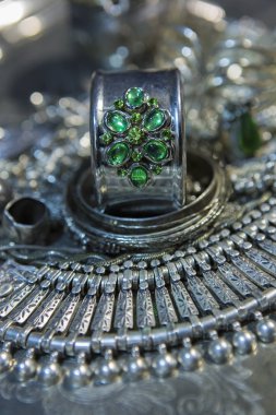 Hazine, güzel oryantal gümüş gelin takı (Indi yığını