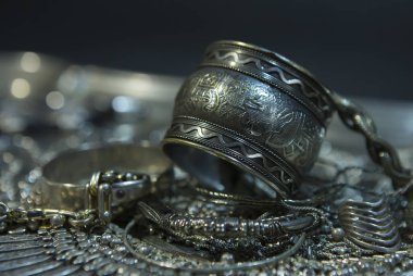 Hazine, güzel oryantal gümüş gelin takı (Indi yığını